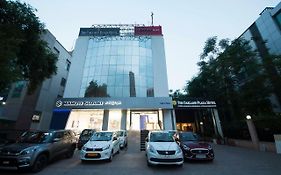 The Oakland Plaza - Nehru Place By Orion Hotels